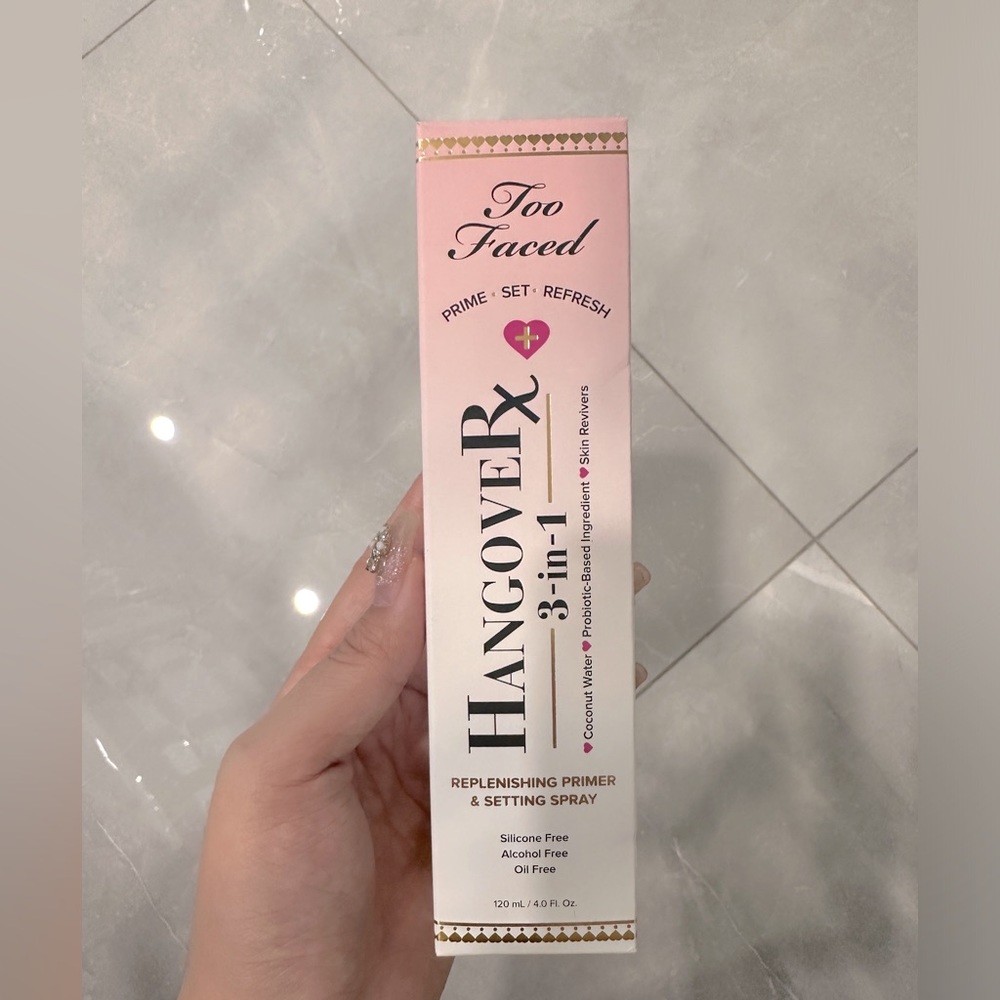 Too Faced HANGOVERX 3 in one setting/prime/refresh spray 120ml